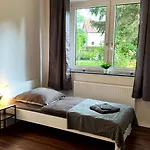 Apartman Cozy With Garden In Gelsenkirchen