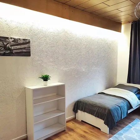 Apartment Cozy With Garden In