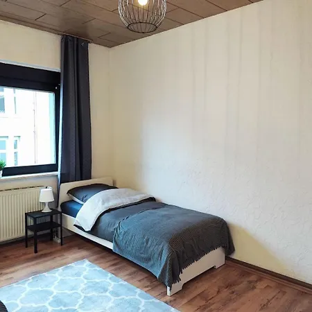 Apartman Cozy With Garden In *