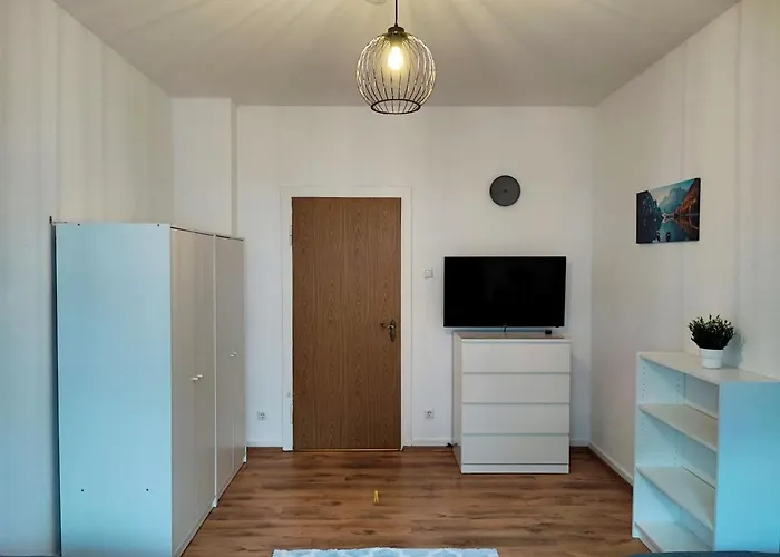 Апартаменты Cozy With Garden In