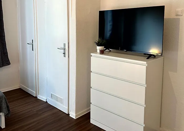 Cozy With Garden In * Гельзенкирхен