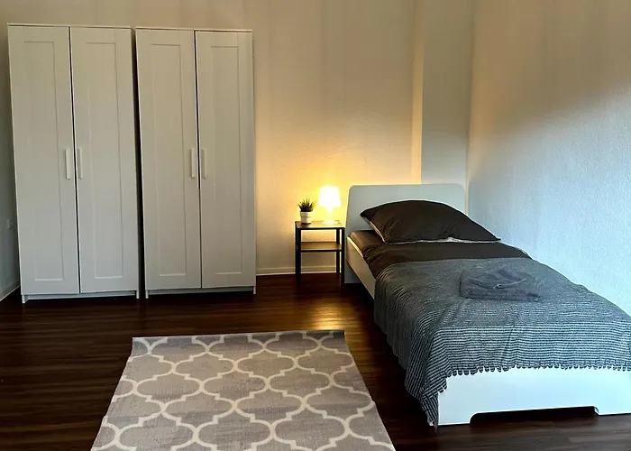 Cozy With Garden In Гельзенкирхен